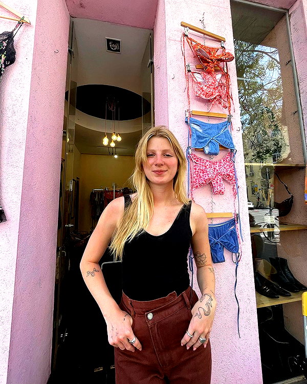 ilana_kotlovker instagram image archive image