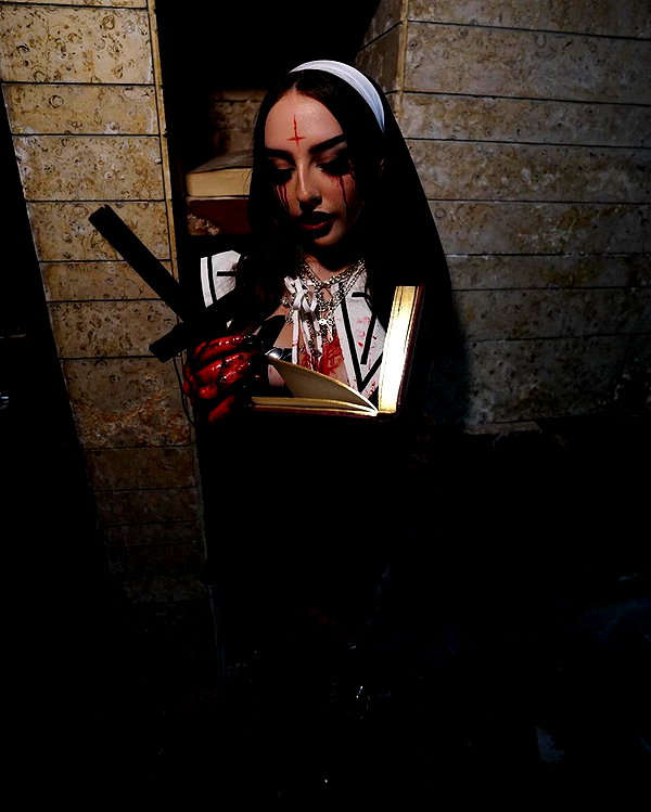 karin_orhov instagram image archive image