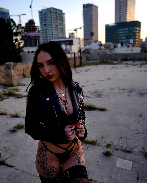 karin_orhov instagram image archive image