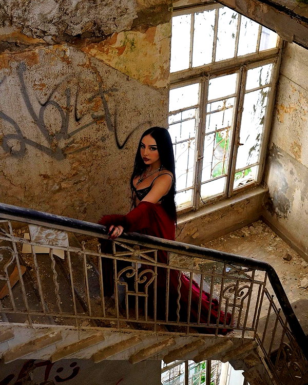 karin_orhov instagram image archive image