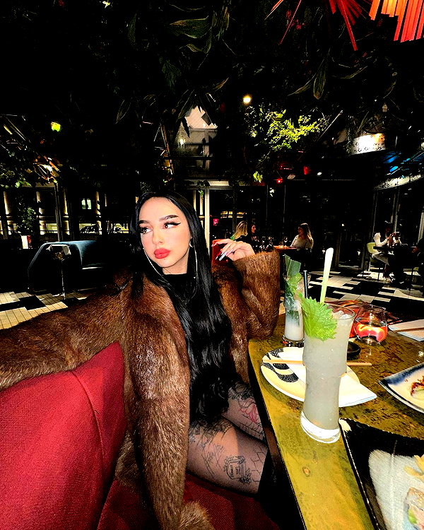 karin_orhov instagram image archive image