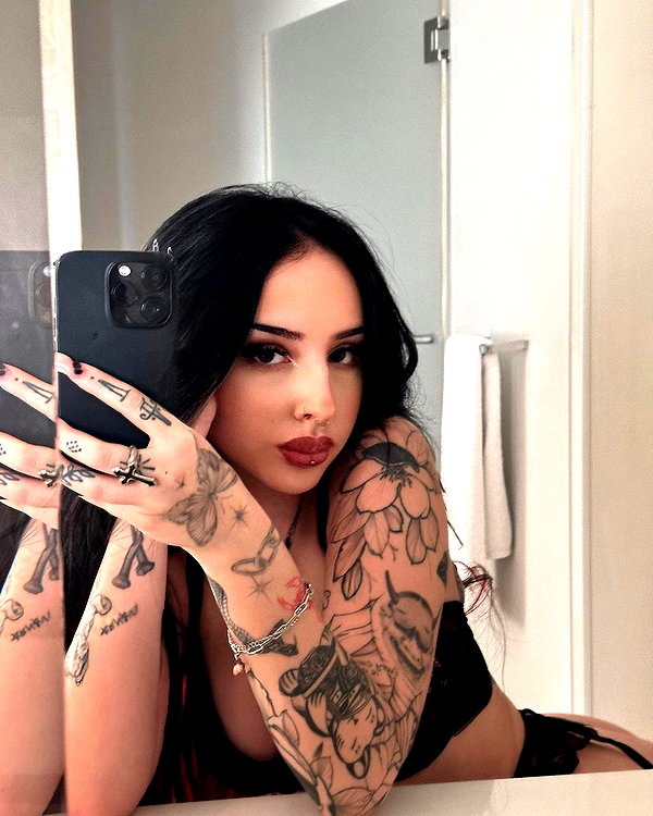 karin_orhov instagram image archive image