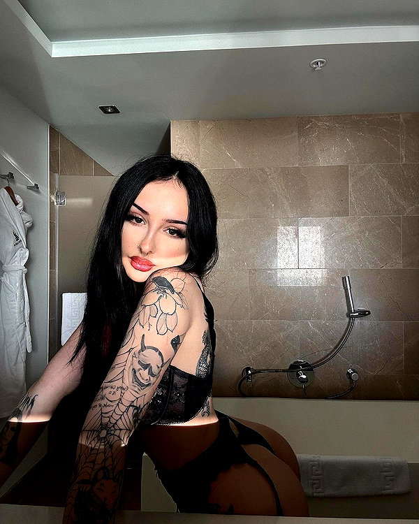 karin_orhov instagram image archive image
