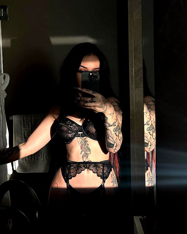 karin_orhov instagram image archive image