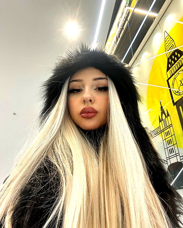 karin_orhov instagram image archive image