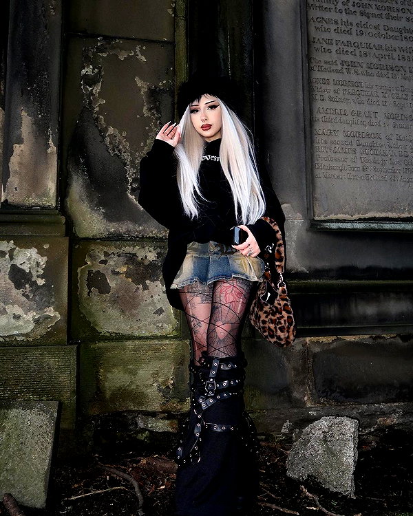 karin_orhov instagram image archive image
