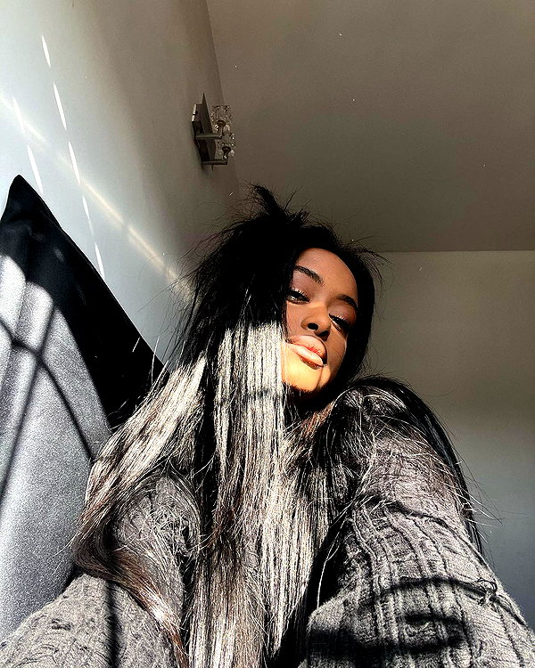 liiuuar instagram image archive image
