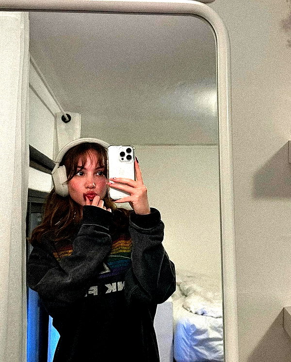 roni_ackerman instagram image archive image