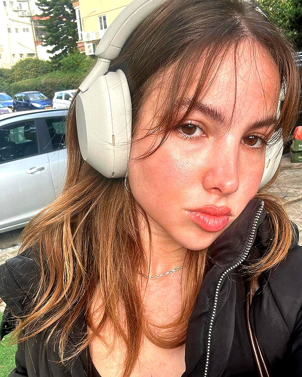 roni_ackerman instagram image archive image