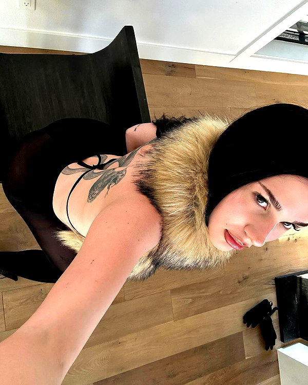 symoneyry instagram image archive image