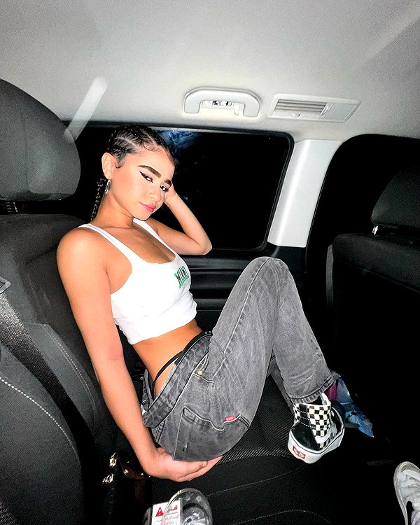 yuliarazi instagram image archive image