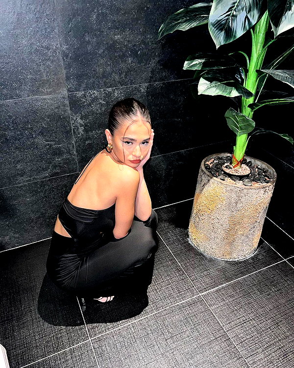 yuliarazi instagram image archive image