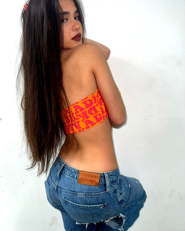 yuliarazi instagram image archive image