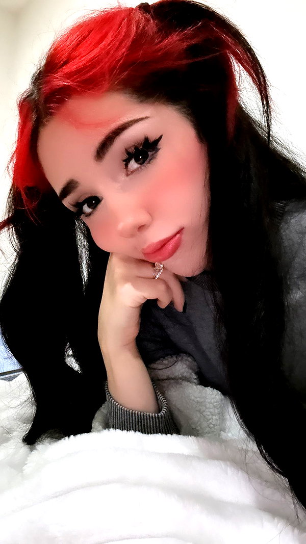 alyri_tv instagram image archive image