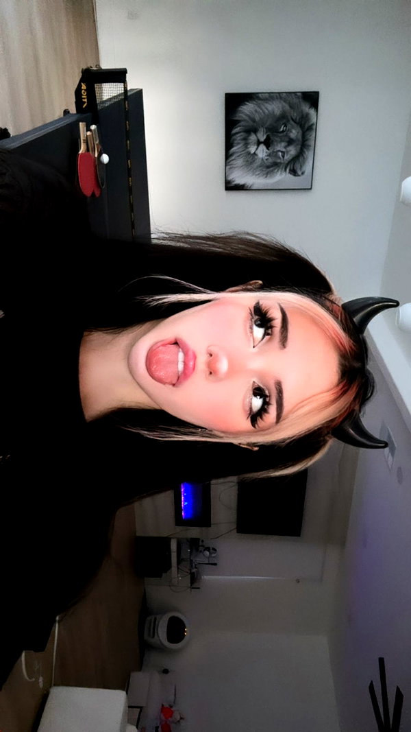 alyri_tv instagram image archive image