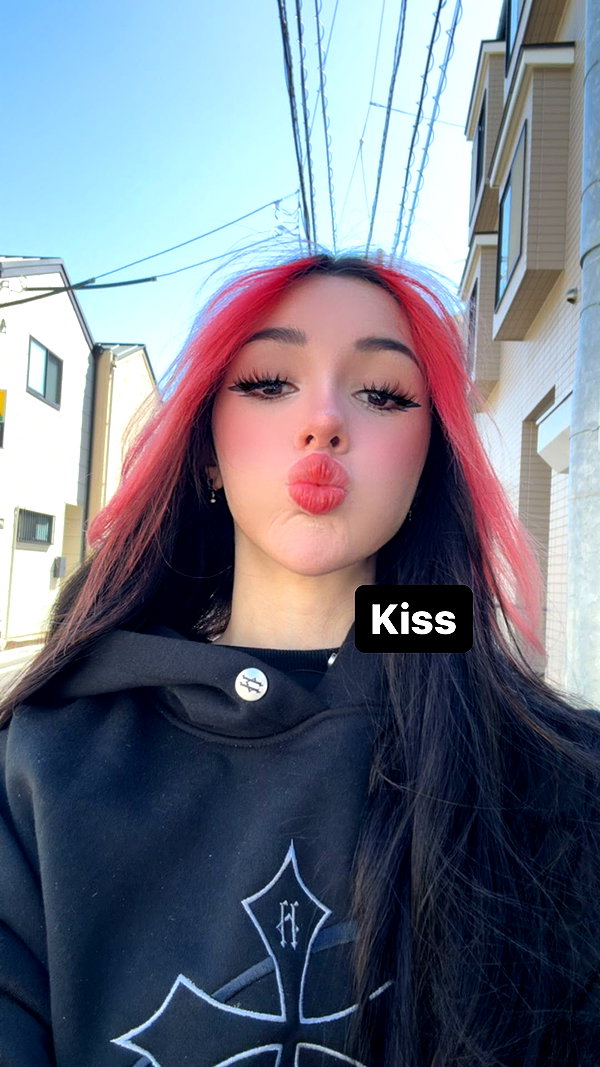 alyri_tv instagram image archive image