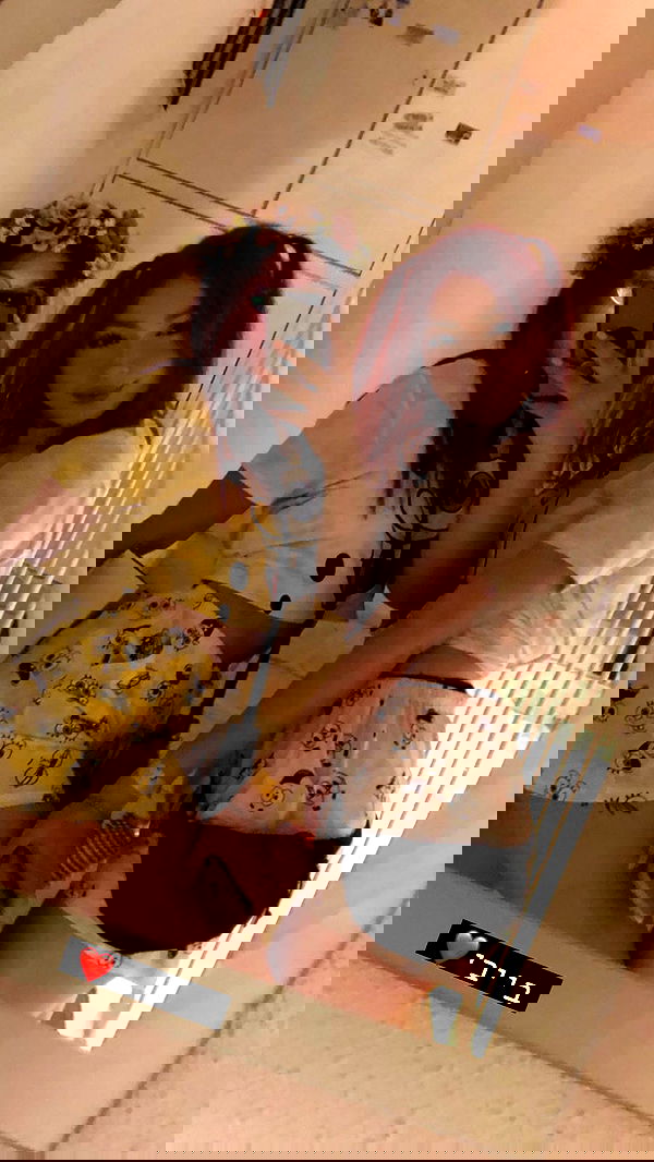 eveliniya eveliniya archive image