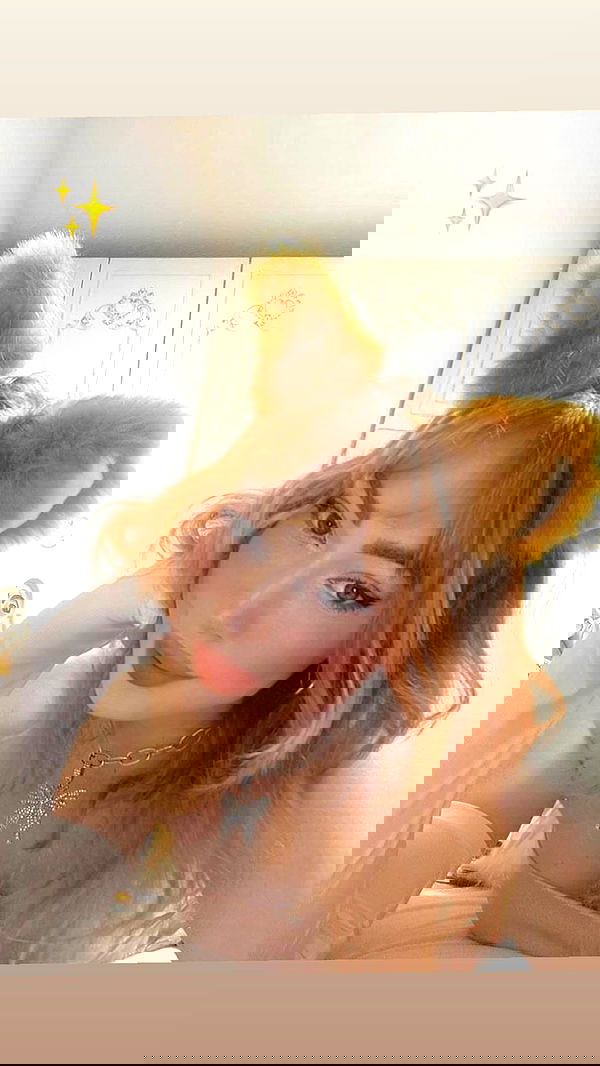 eveliniya eveliniya archive image