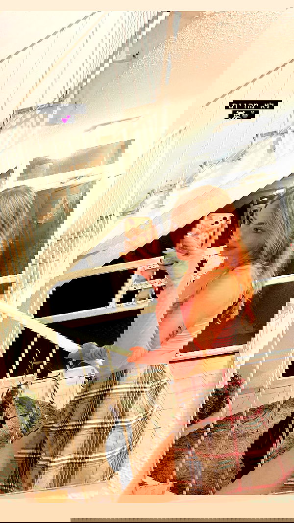 eveliniya eveliniya archive image