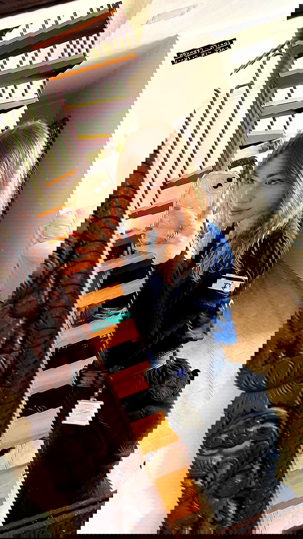 eveliniya eveliniya archive image