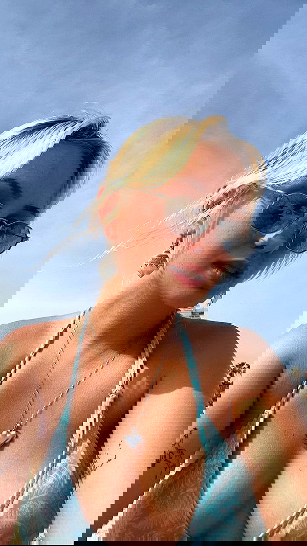 jaroslava_klavir jaroslava_klavir archive image