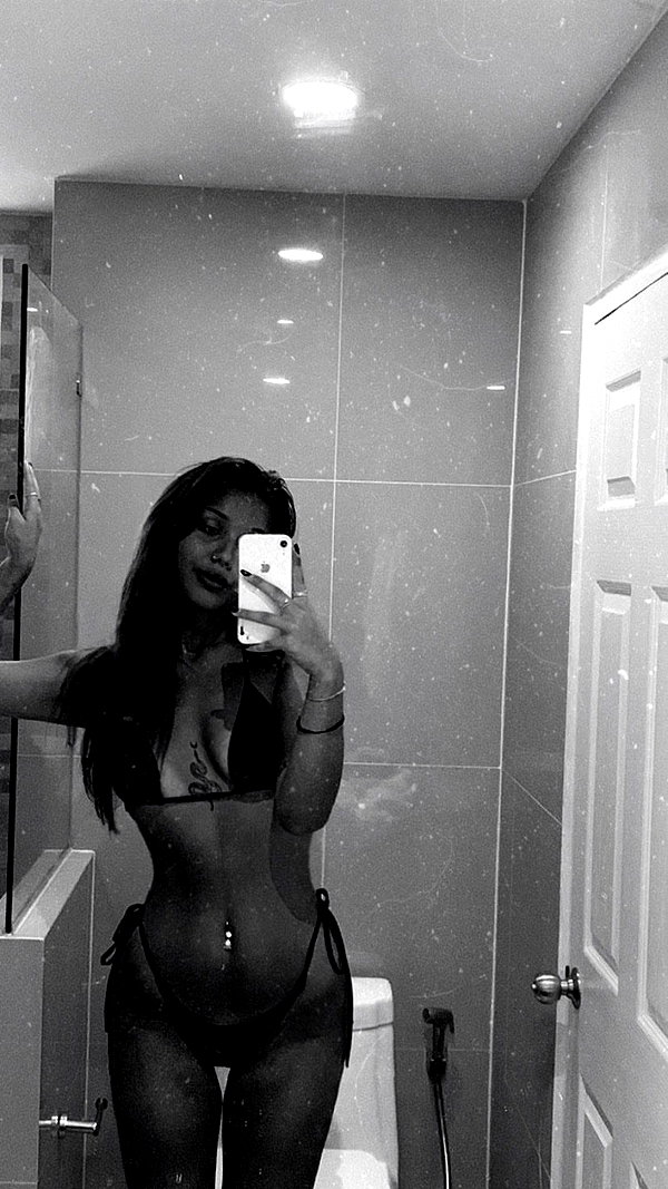 liori_hen liori_hen archive image