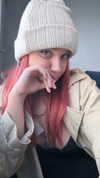 liori_hen Altpins Profile Picture