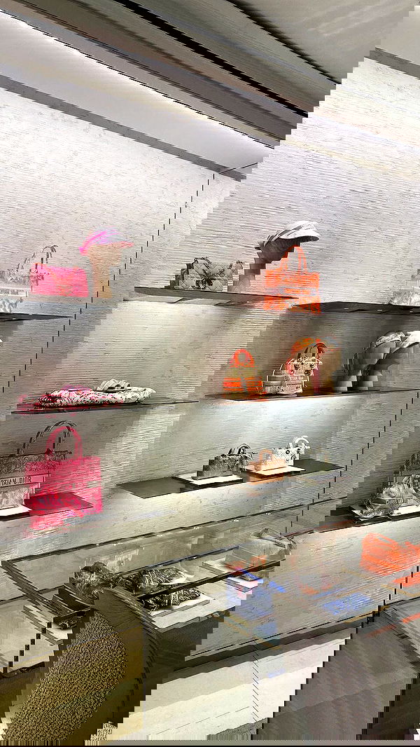 roni.benshushan roni.benshushan archive image