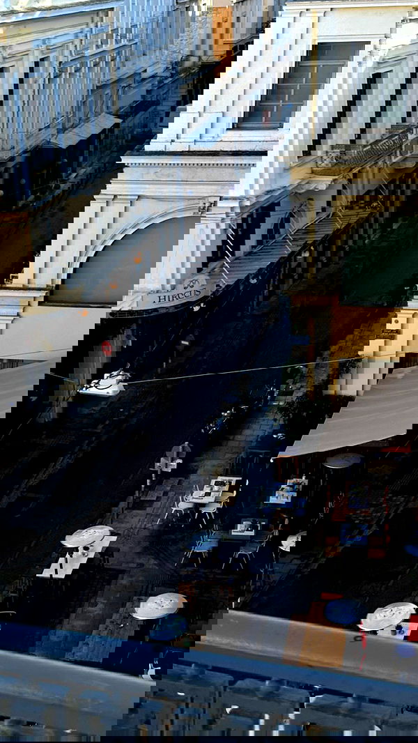 roni.benshushan roni.benshushan archive image