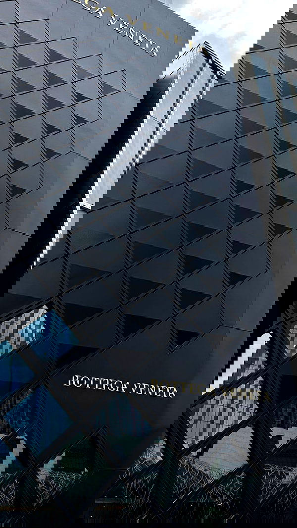 roni.benshushan roni.benshushan archive image