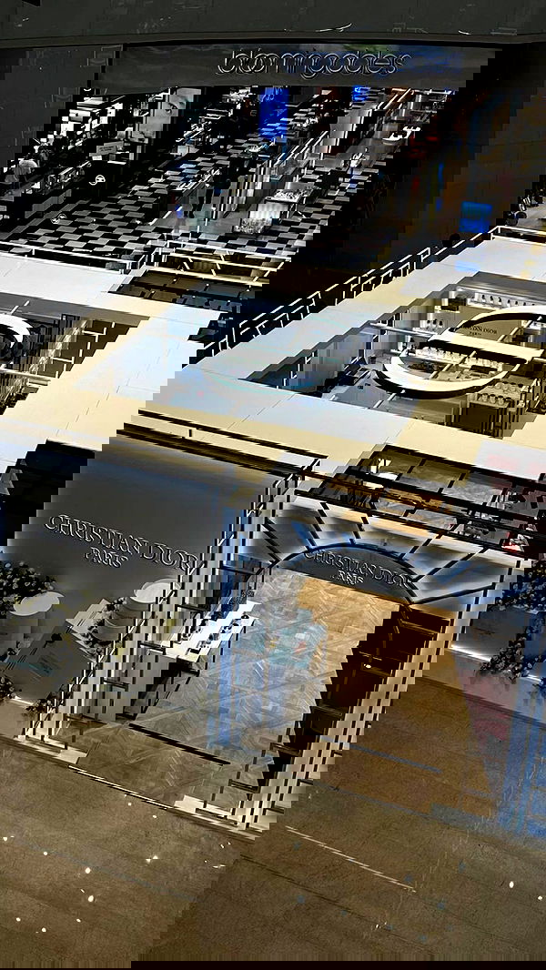 roni.benshushan roni.benshushan archive image