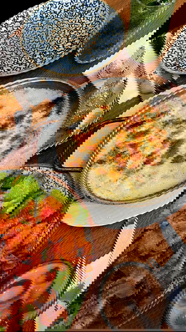 shanidahan7 image ~ Altpins