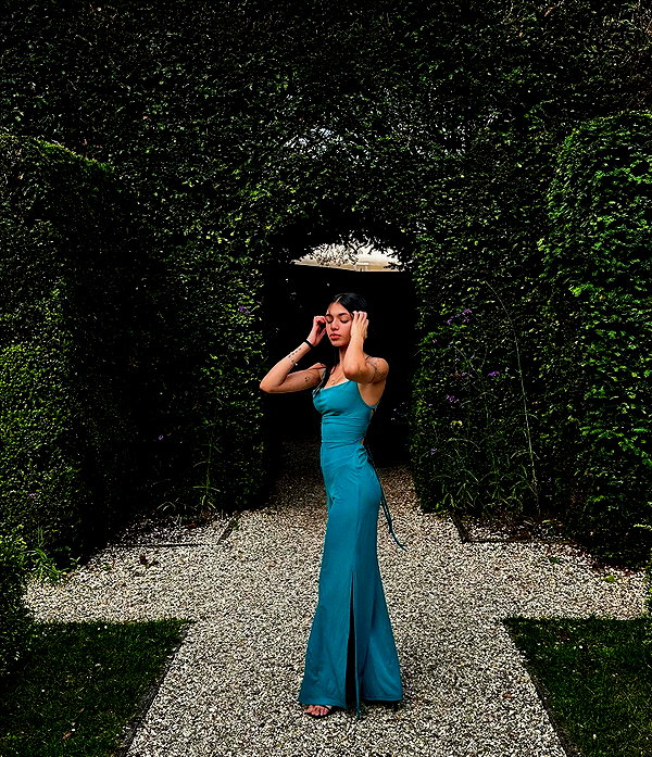 a.roniiiiii instagram image archive image