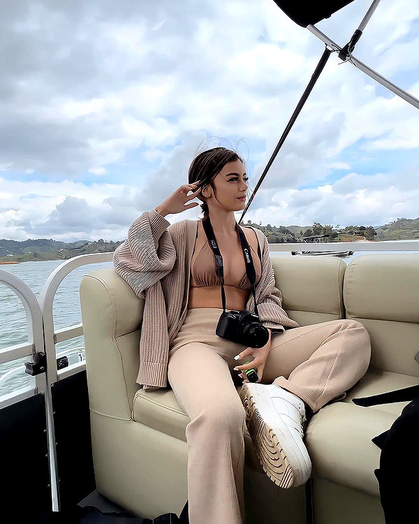 dianavgalvis instagram image archive image
