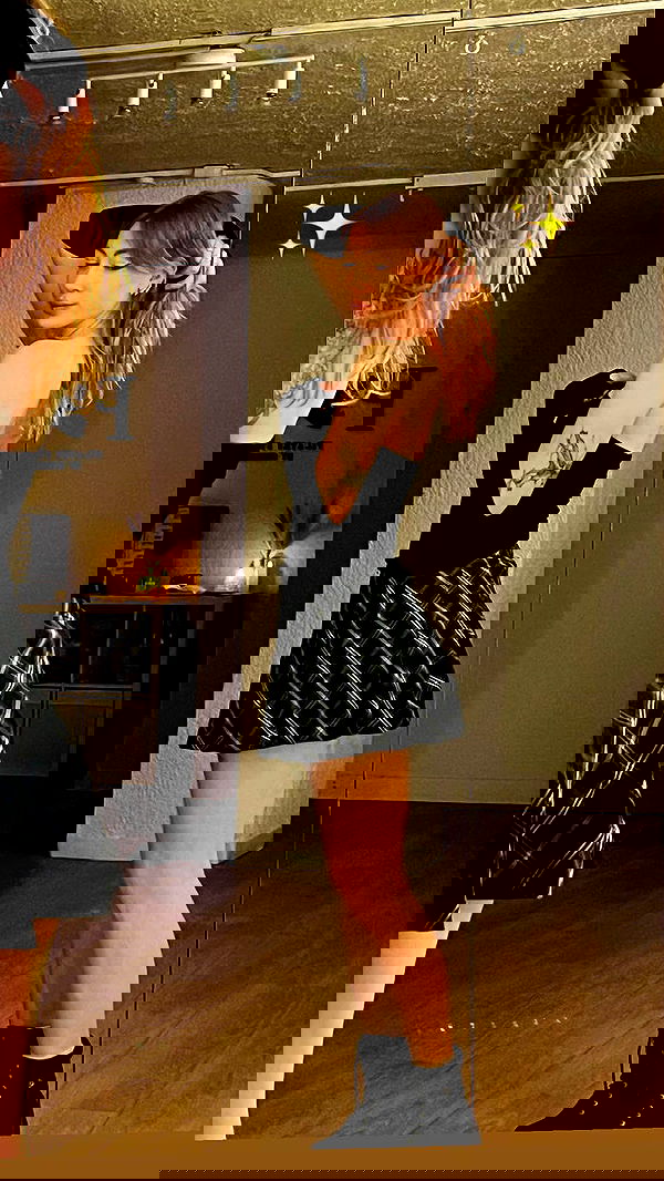 eveliniya eveliniya archive image