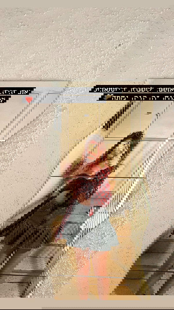 eveliniya eveliniya archive image