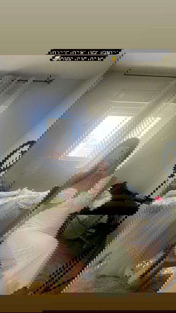 eveliniya eveliniya archive image