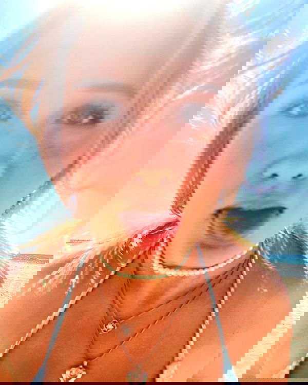 jaroslava_klavir jaroslava_klavir archive image