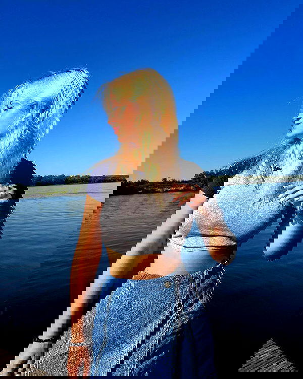 jaroslava_klavir jaroslava_klavir archive image