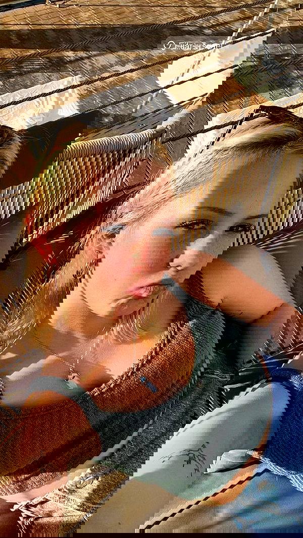 jaroslava_klavir jaroslava_klavir archive image