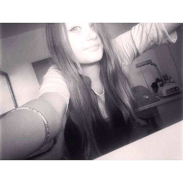 karina_vusiker instagram image archive image