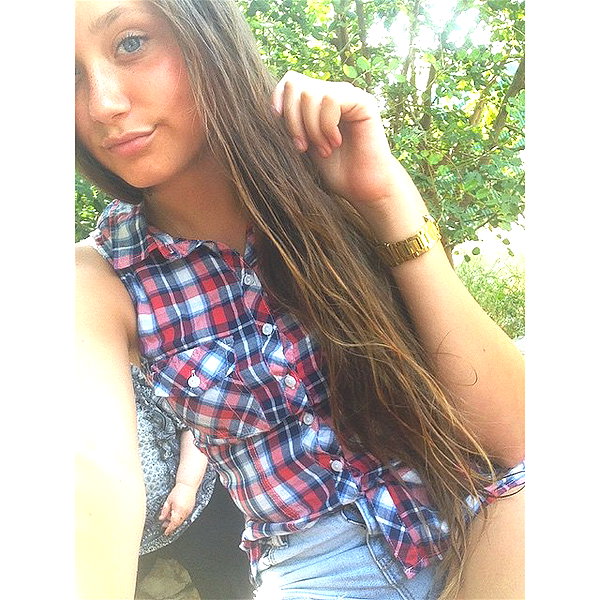 karina_vusiker instagram image archive image