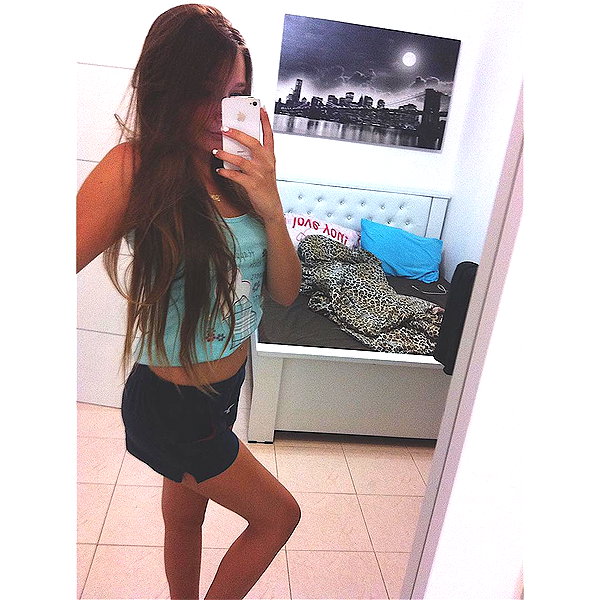 karina_vusiker instagram image archive image