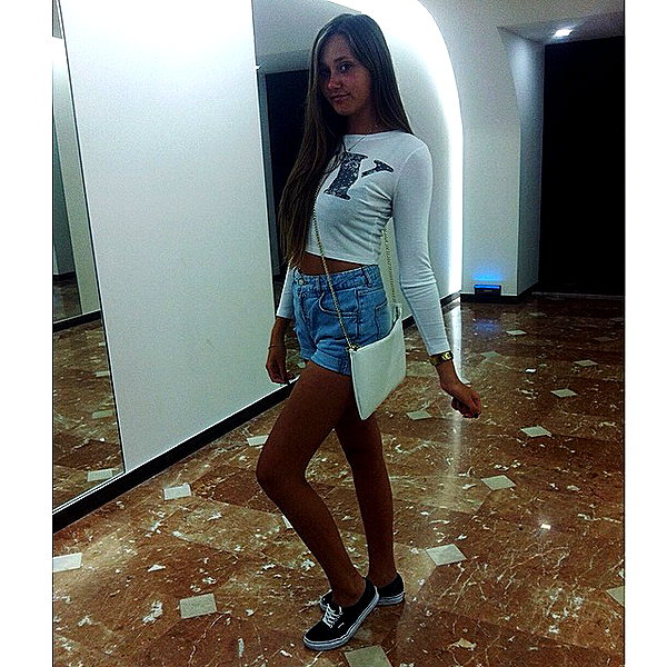 karina_vusiker instagram image archive image