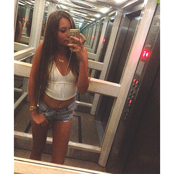 karina_vusiker instagram image archive image
