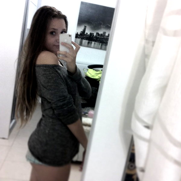 karina_vusiker instagram image archive image