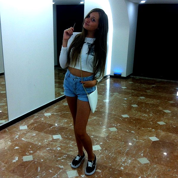 karina_vusiker instagram image archive image