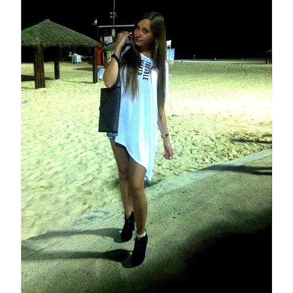 karina_vusiker instagram image archive image