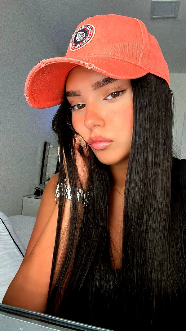 korin.lahiani instagram image archive image