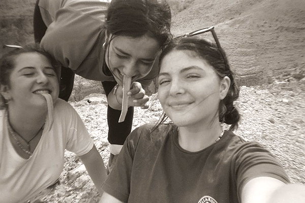 lian.gur instagram image archive image